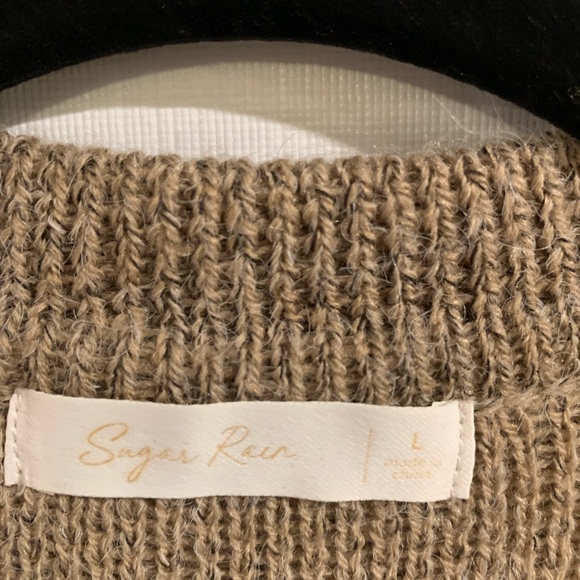 Tan Oversized Cardigan with Wide Lapels - Picture 2 of 2